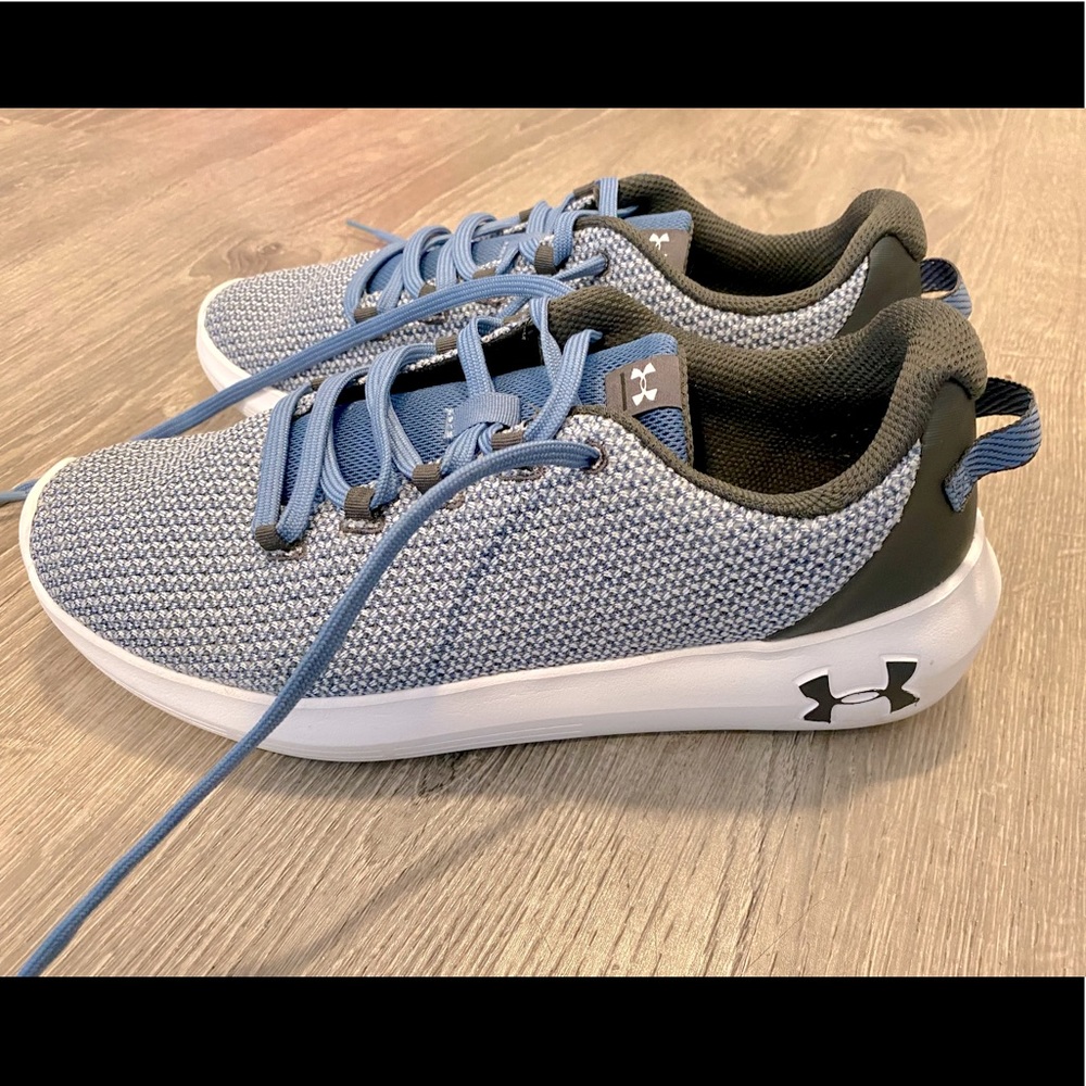 UNDER ARMOUR SNEAKERS